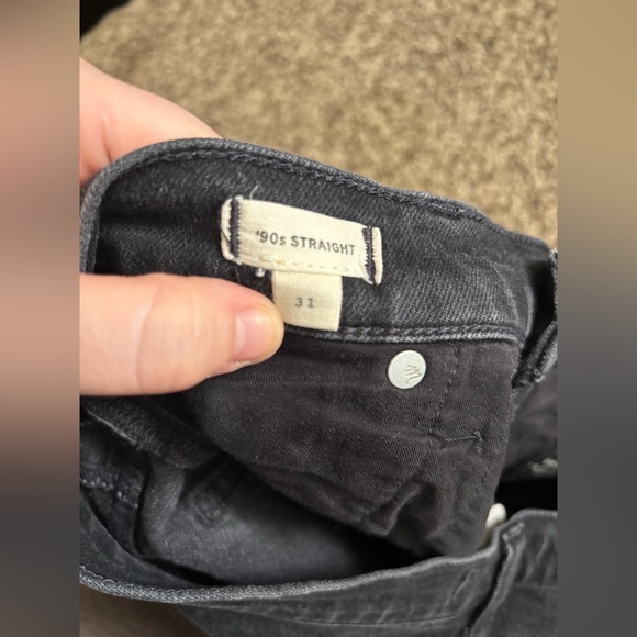 Madewell The 90’s Straight Jean in shade Belmere (Black) - Picture 9 of 9